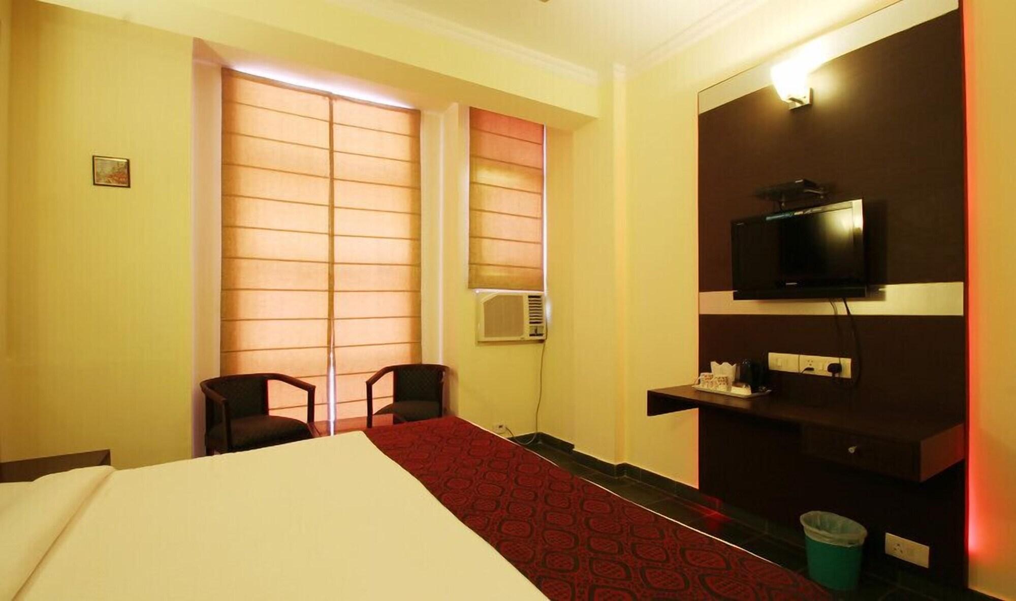 The Crest Inn Delhi  Dış mekan fotoğraf