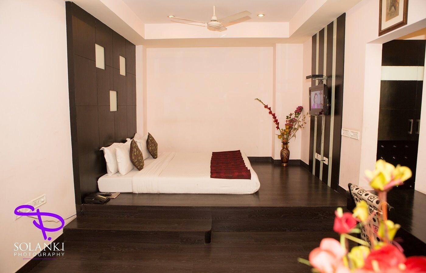 The Crest Inn Delhi  Dış mekan fotoğraf