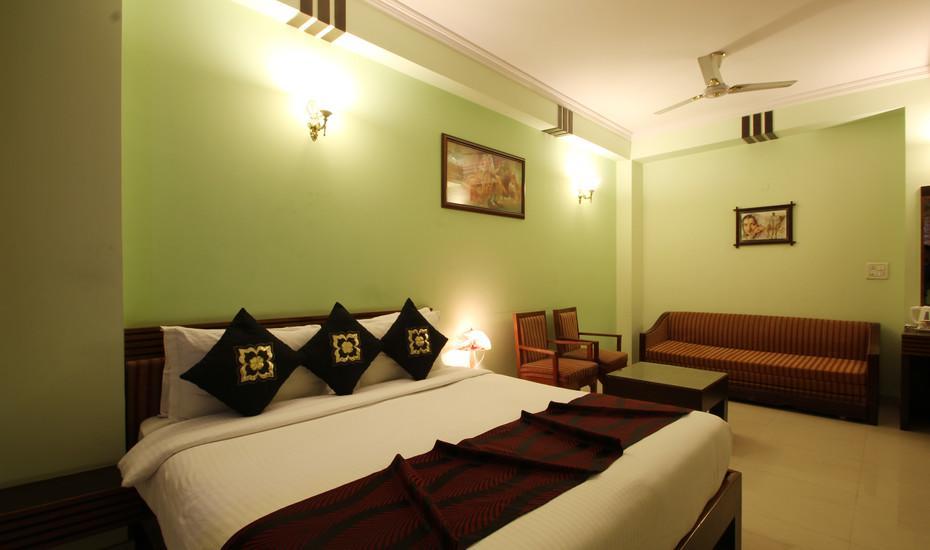 The Crest Inn Delhi  Dış mekan fotoğraf